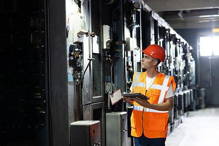 機房安裝與網(wǎng)絡工程施工指南 素材、模板與實施要點